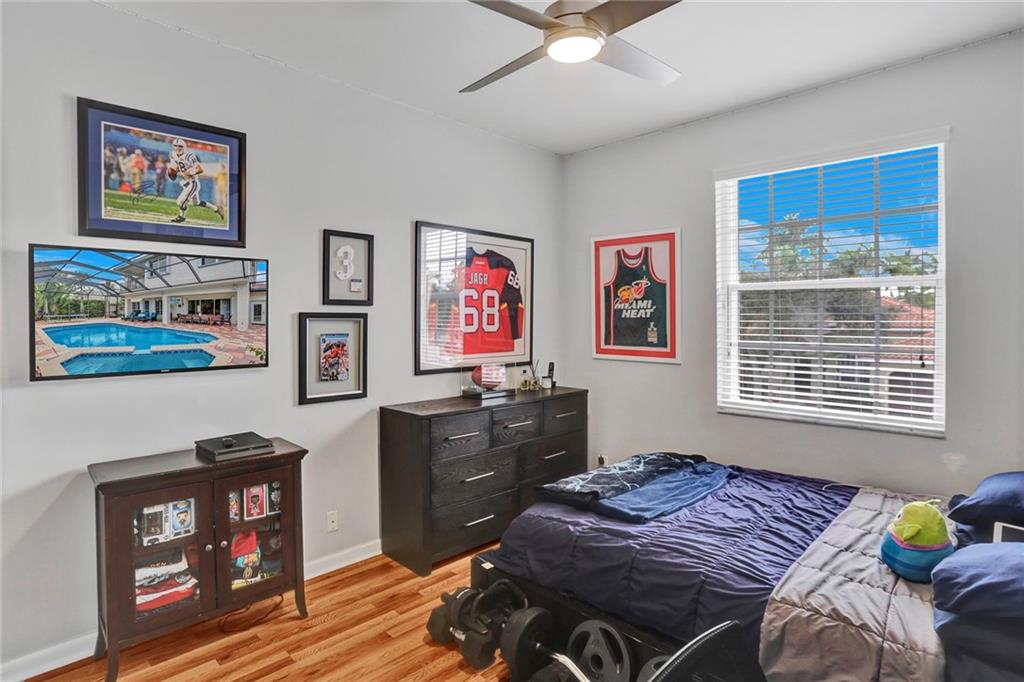 Sector 6 East 155-4 B - Residential