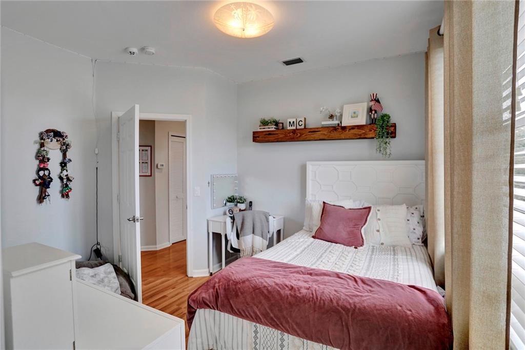 Sector 6 East 155-4 B - Residential