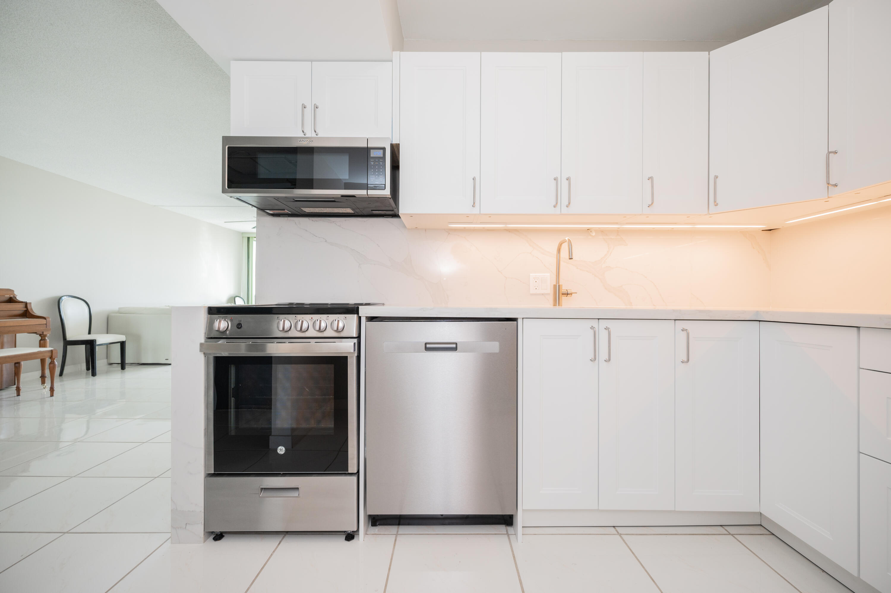 CORONADO CONDO- TOWER II - Residential