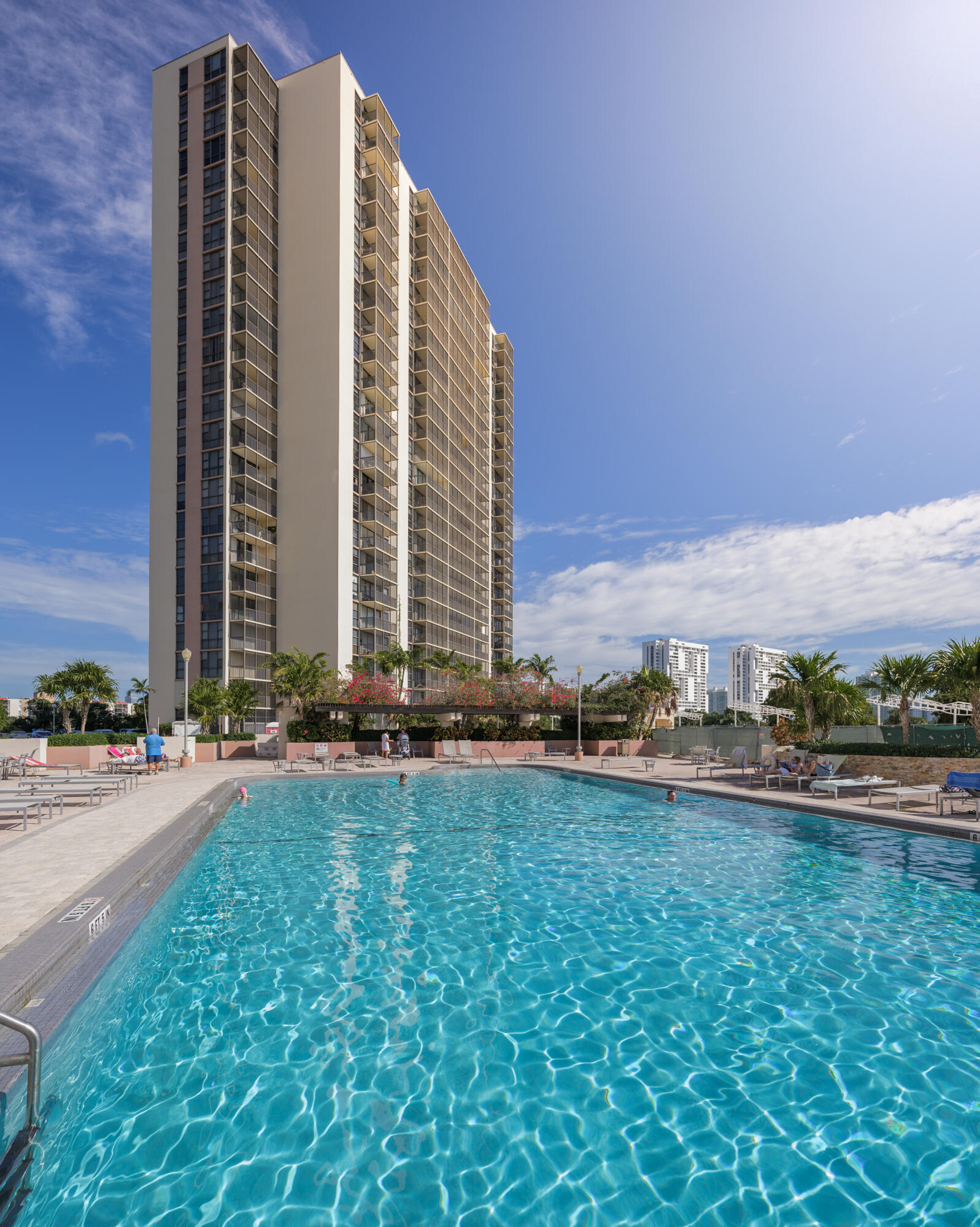 CORONADO CONDO- TOWER II - Residential