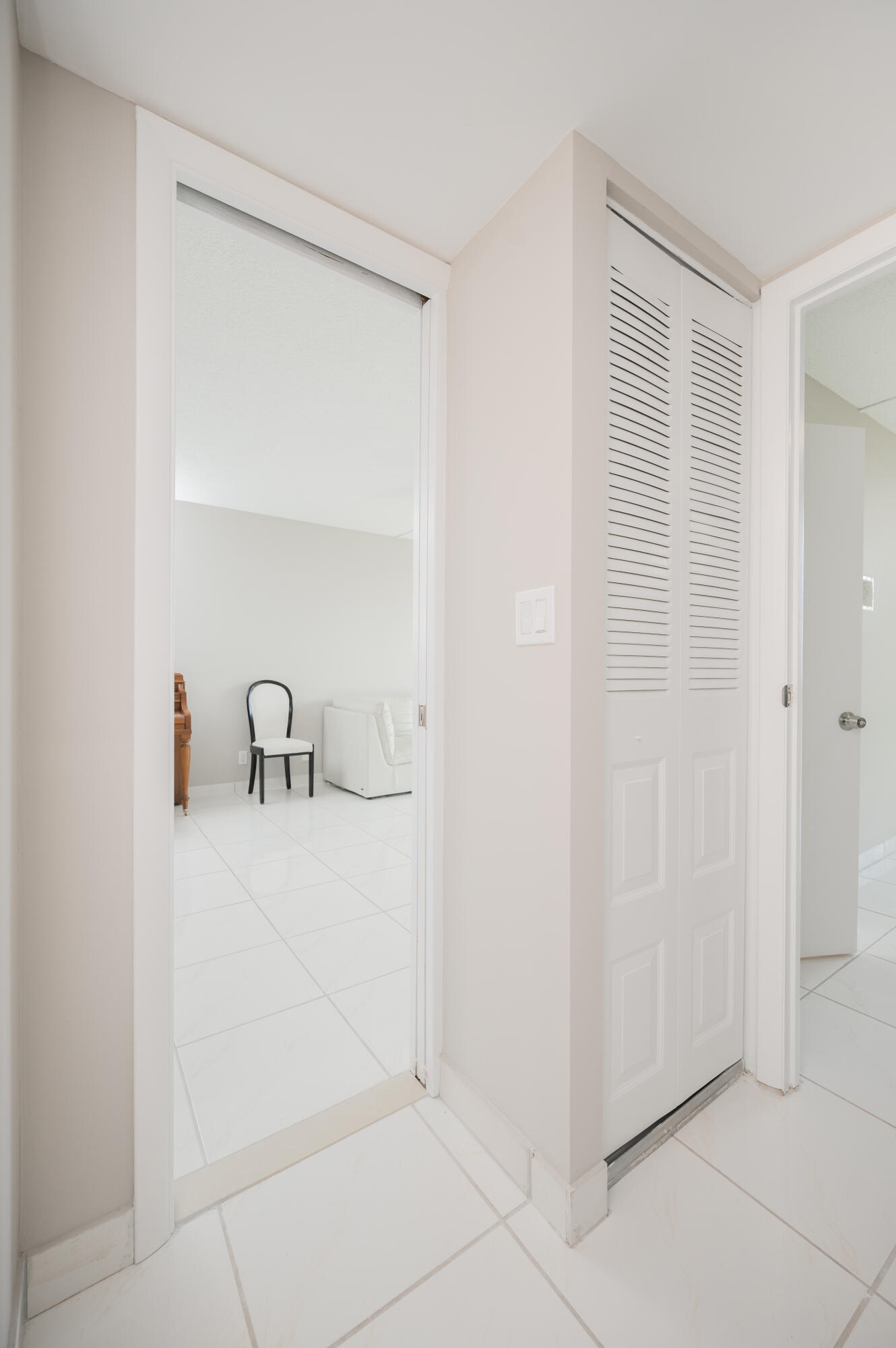 CORONADO CONDO- TOWER II - Residential