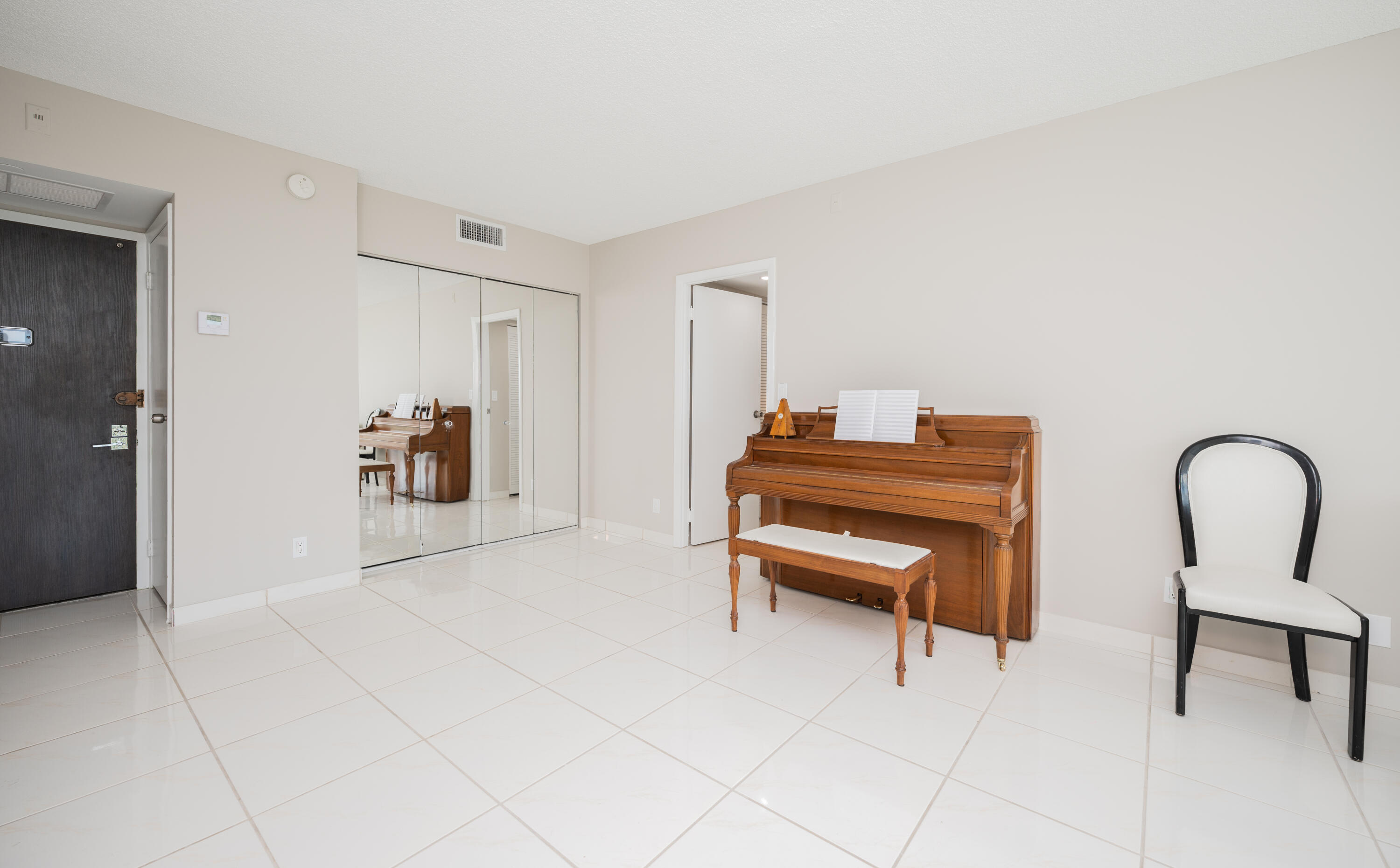 CORONADO CONDO- TOWER II - Residential