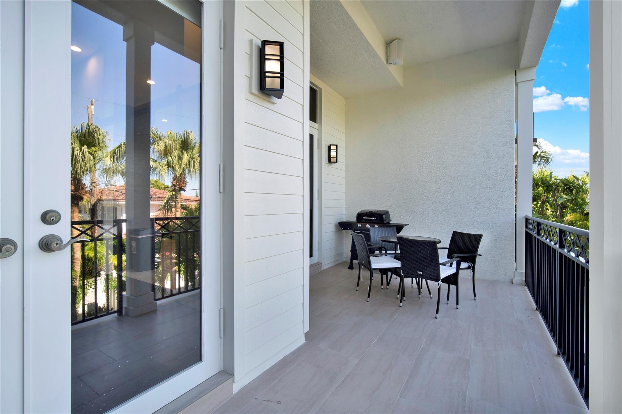 VILLAS AT RED REEF CONDO - Residential Lease