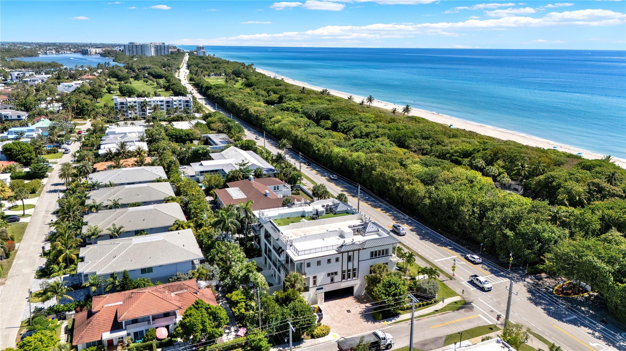 VILLAS AT RED REEF CONDO - Residential Lease