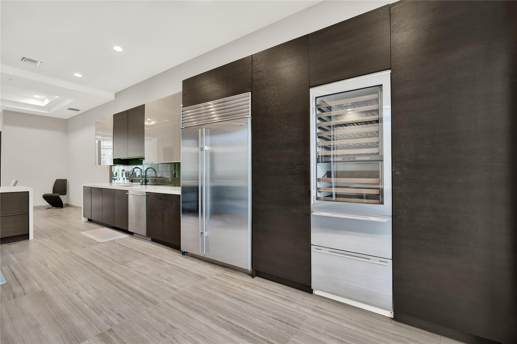 VILLAS AT RED REEF CONDO - Residential Lease