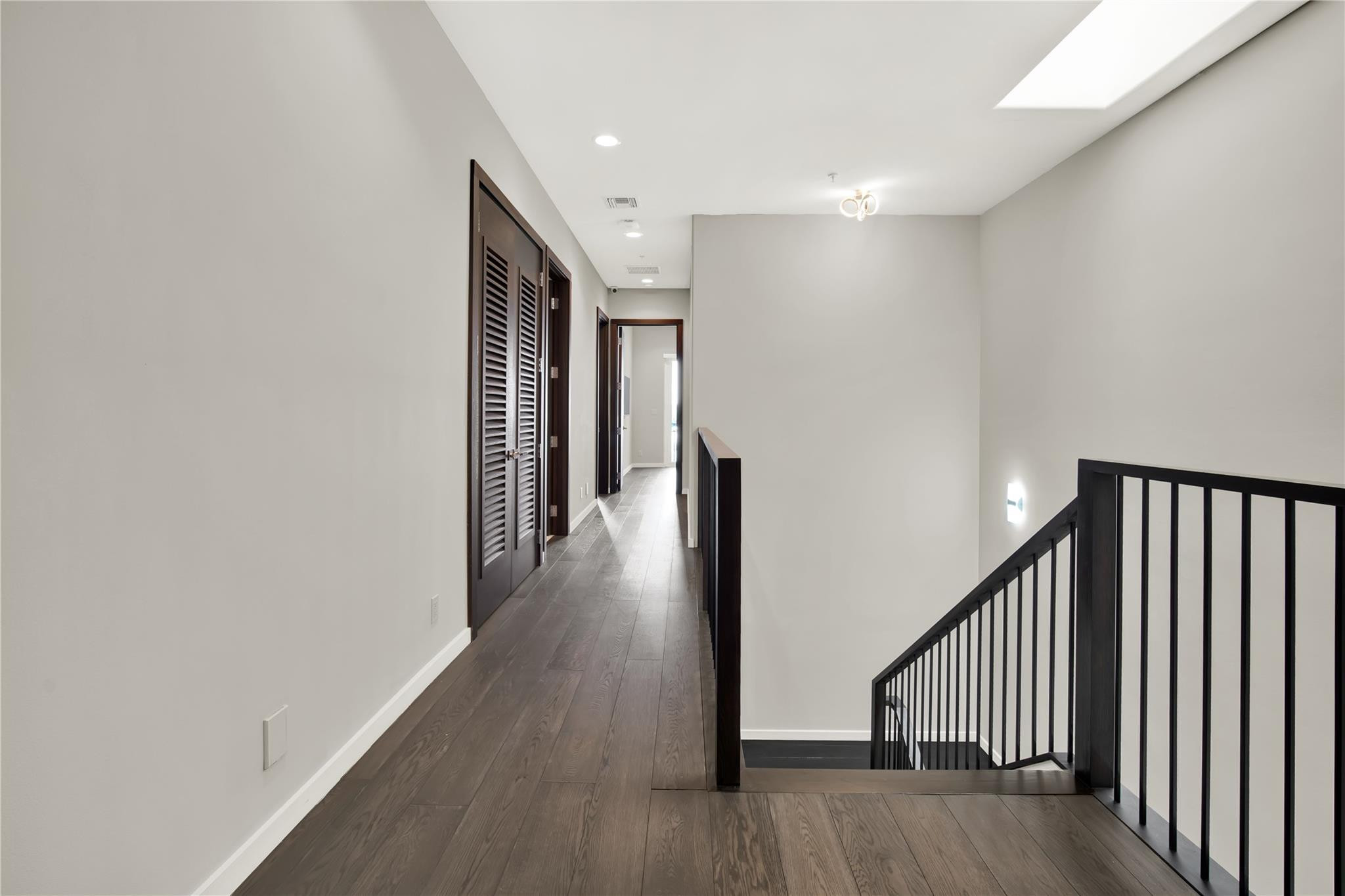 VILLAS AT RED REEF CONDO - Residential Lease