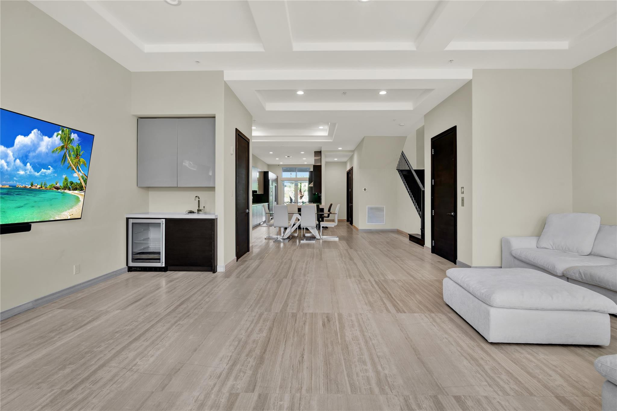 VILLAS AT RED REEF CONDO - Residential Lease