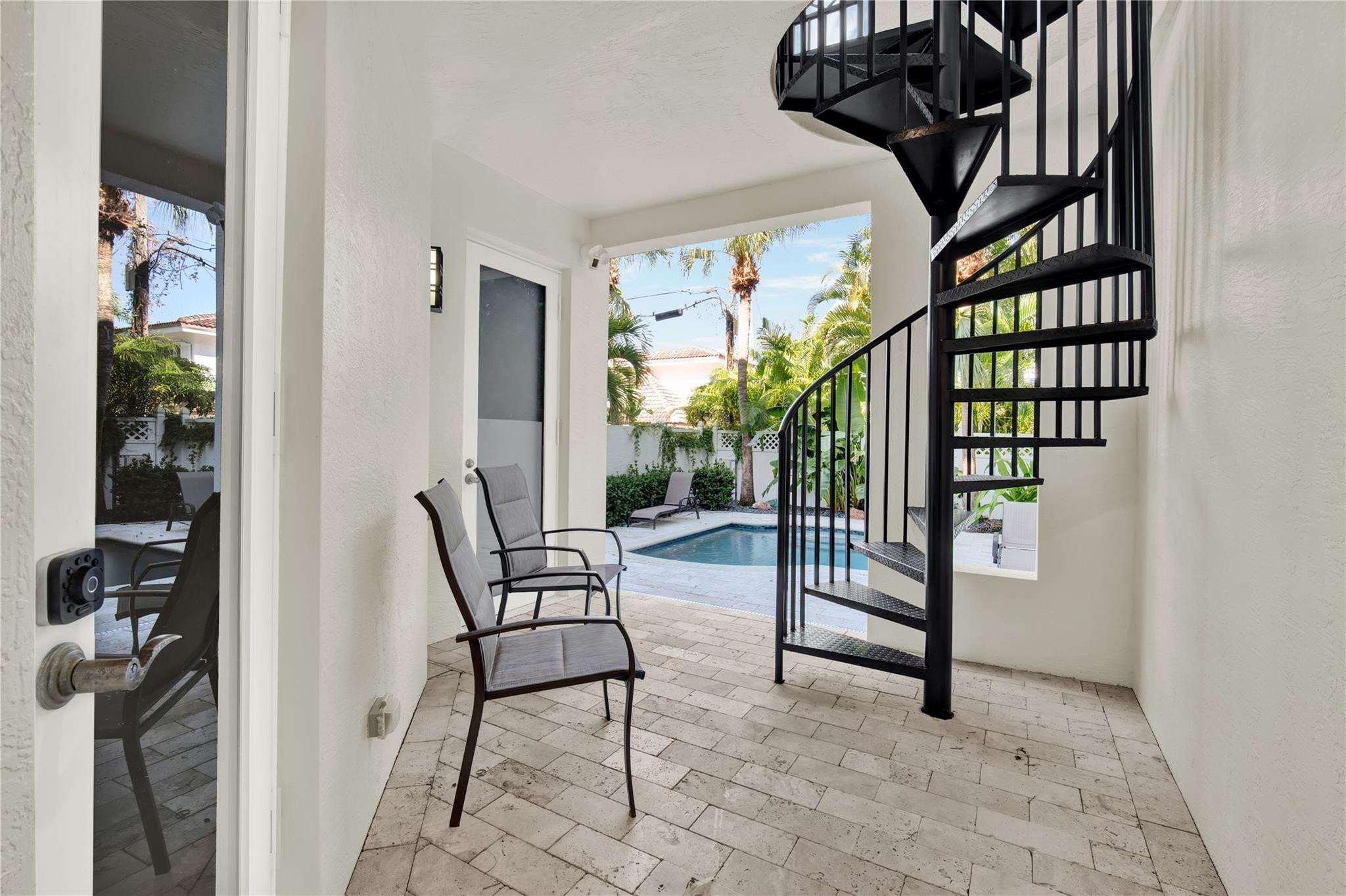 VILLAS AT RED REEF CONDO - Residential Lease