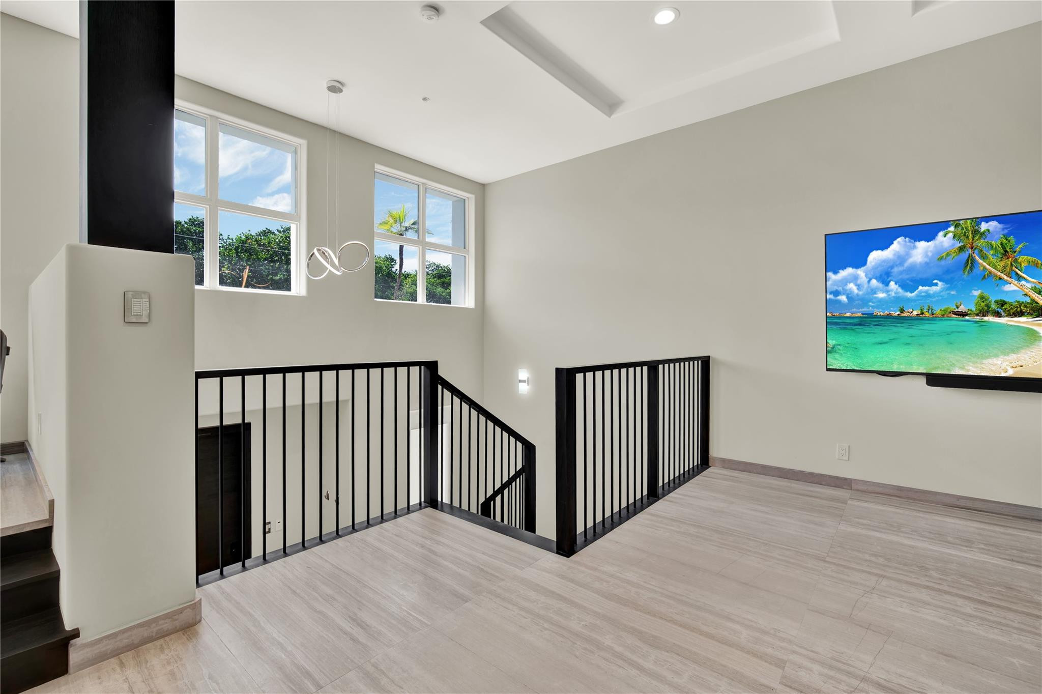 VILLAS AT RED REEF CONDO - Residential Lease