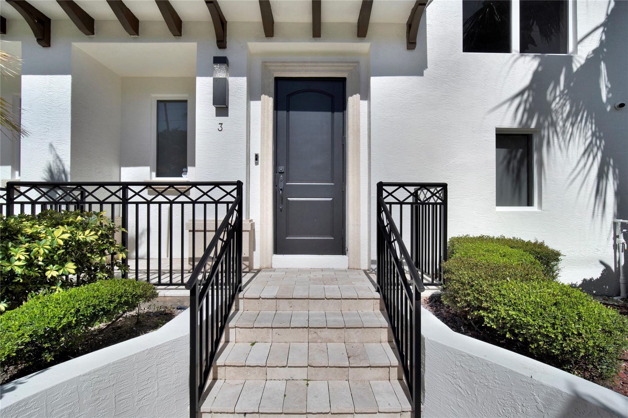 VILLAS AT RED REEF CONDO - Residential Lease