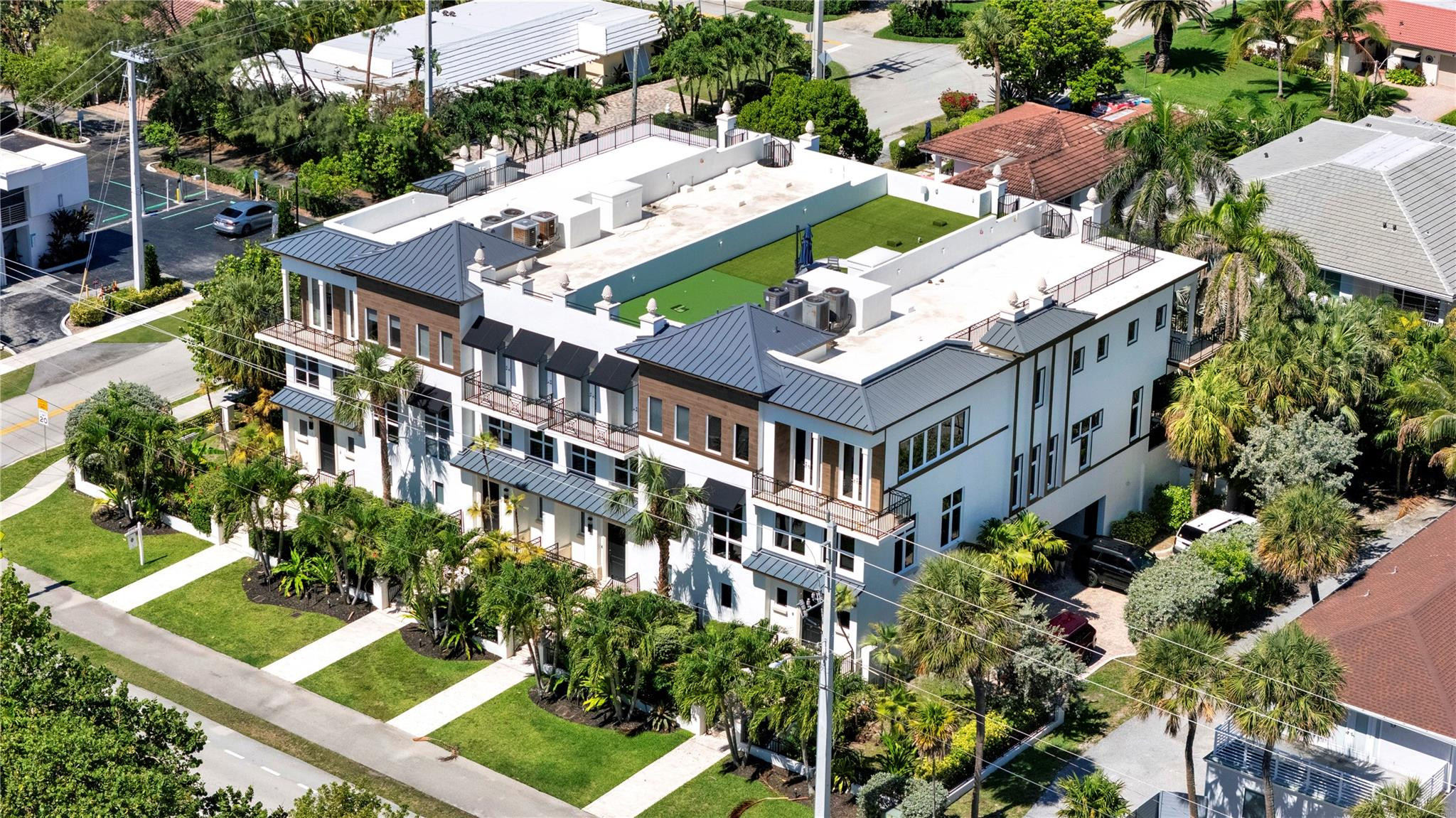 VILLAS AT RED REEF CONDO - Residential Lease