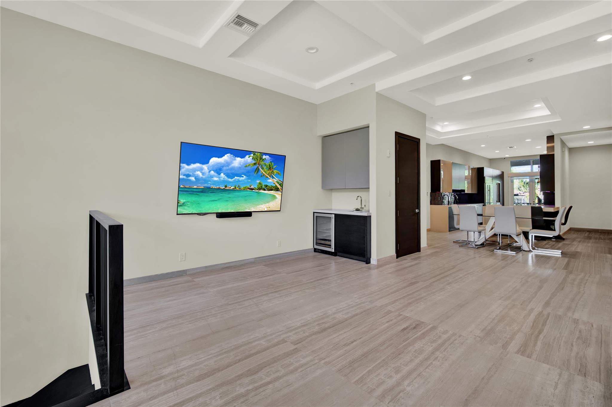 VILLAS AT RED REEF CONDO - Residential Lease