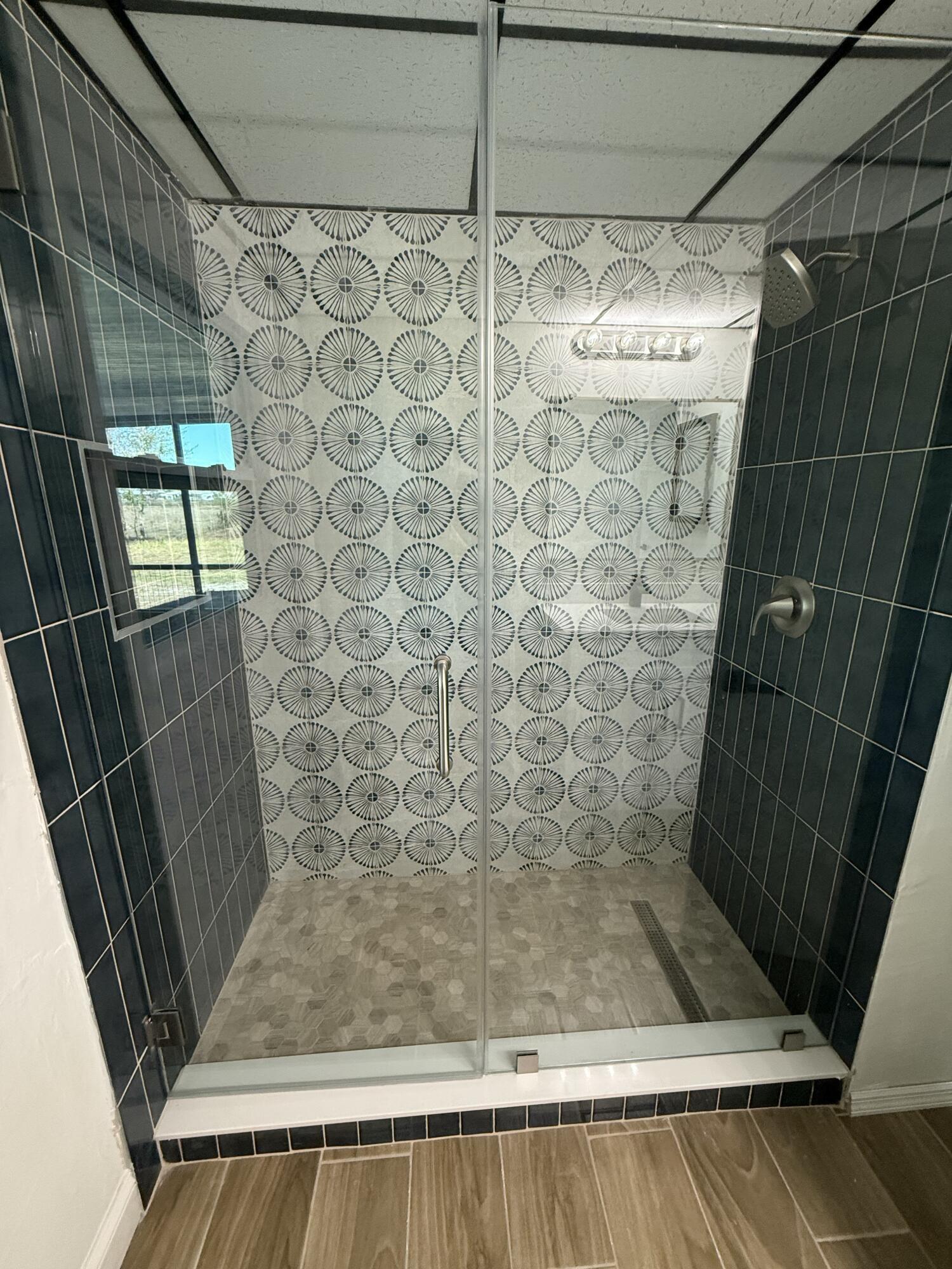 VACATION EST - Residential