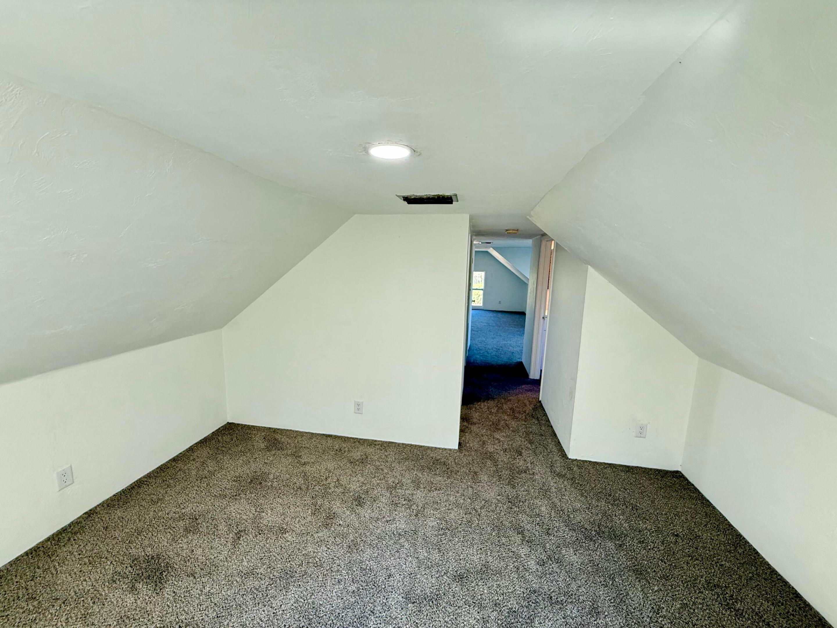VACATION EST - Residential