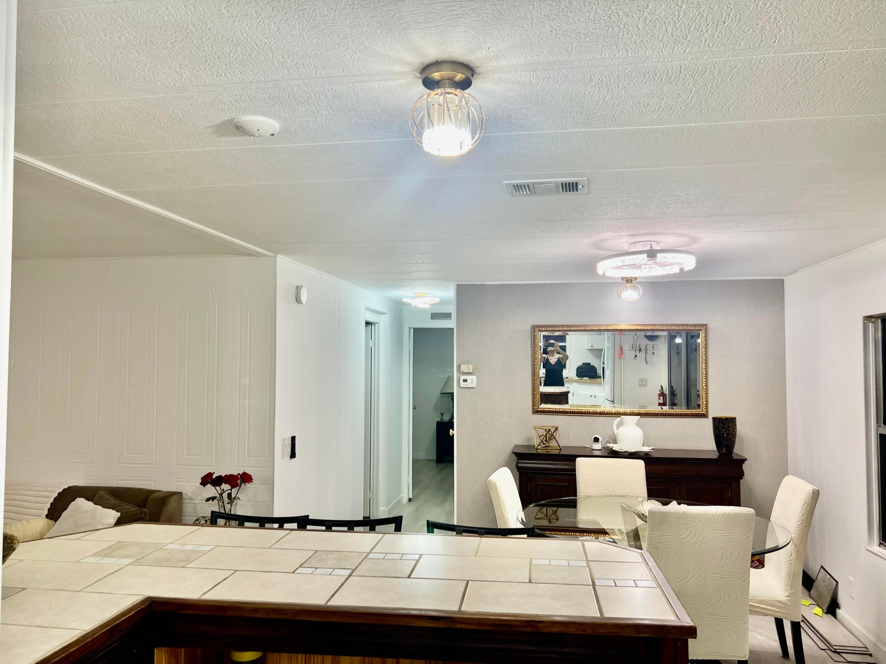 DEERFIELD LAKE - Residential