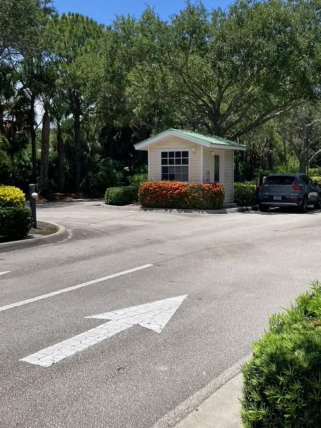 LEXINGTON LAKES - Residential