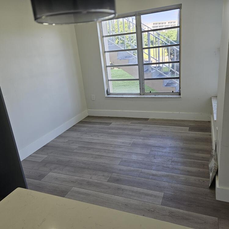 MANORS OF INVERRARY XII - Residential Lease