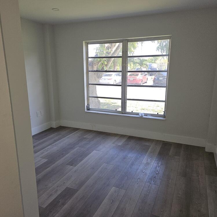 MANORS OF INVERRARY XII - Residential Lease