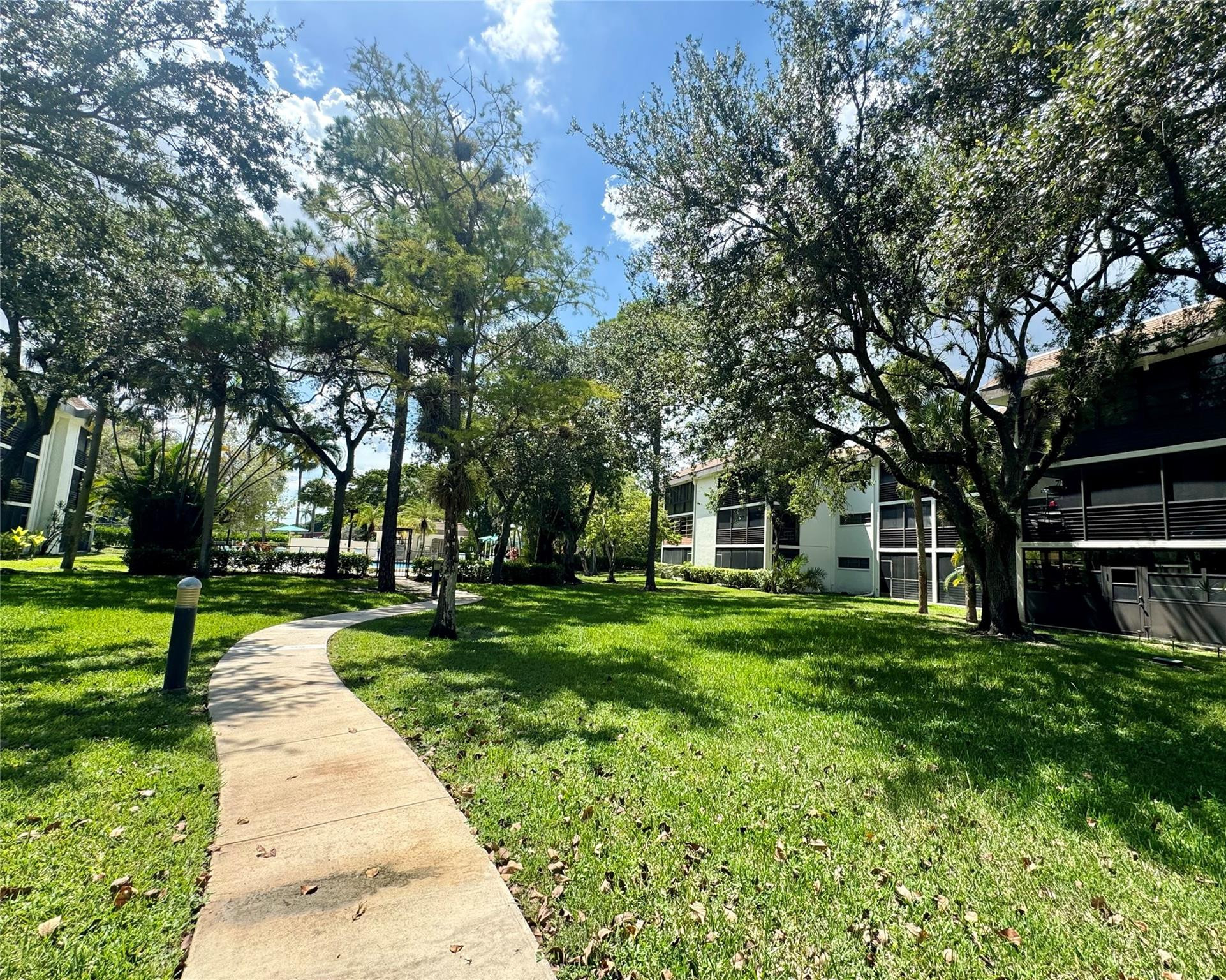 Bonaire at Woodmont - Residential