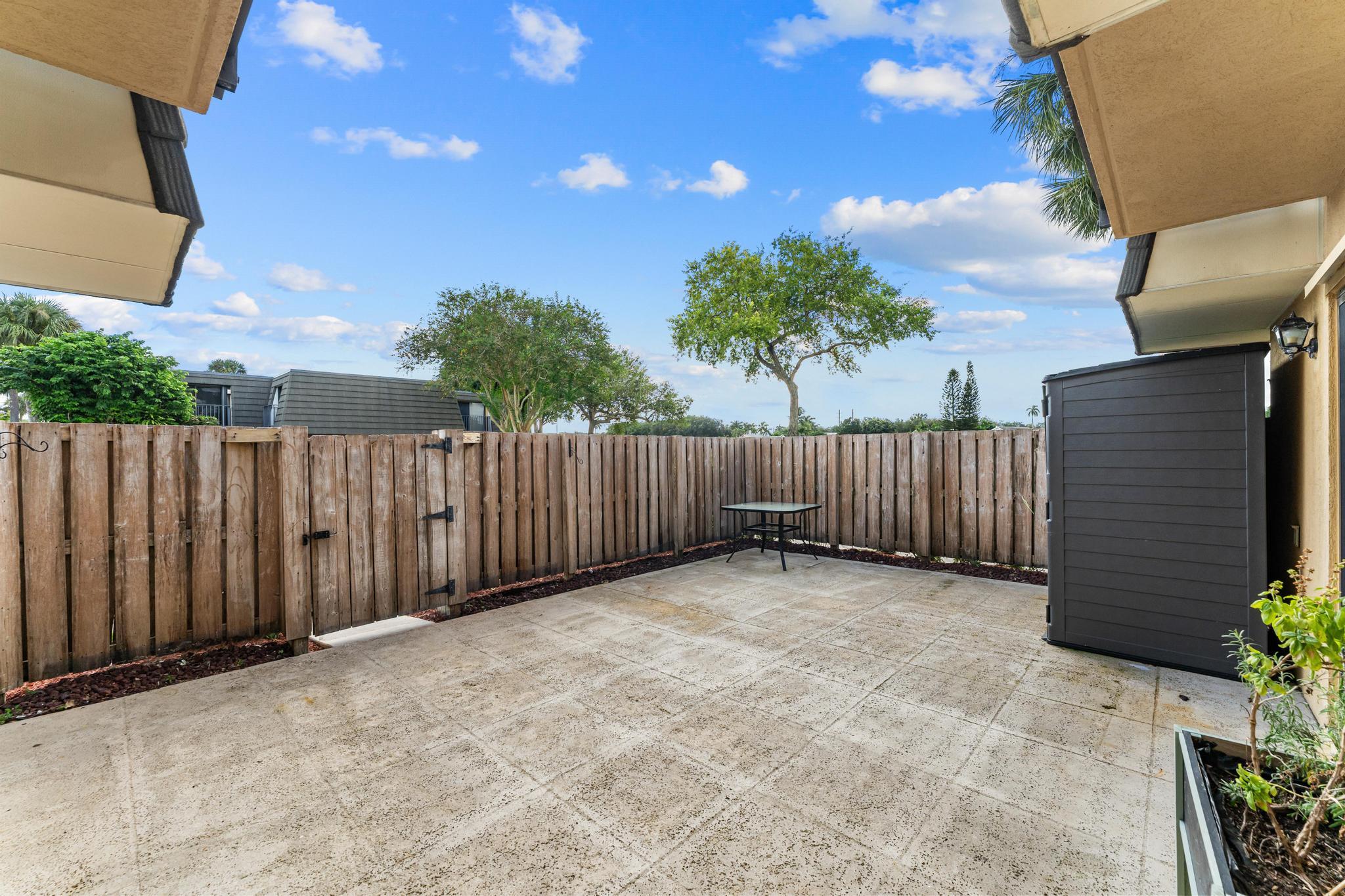 VILLAGE OF SANDALWOOD LAKES 2 - Residential Lease