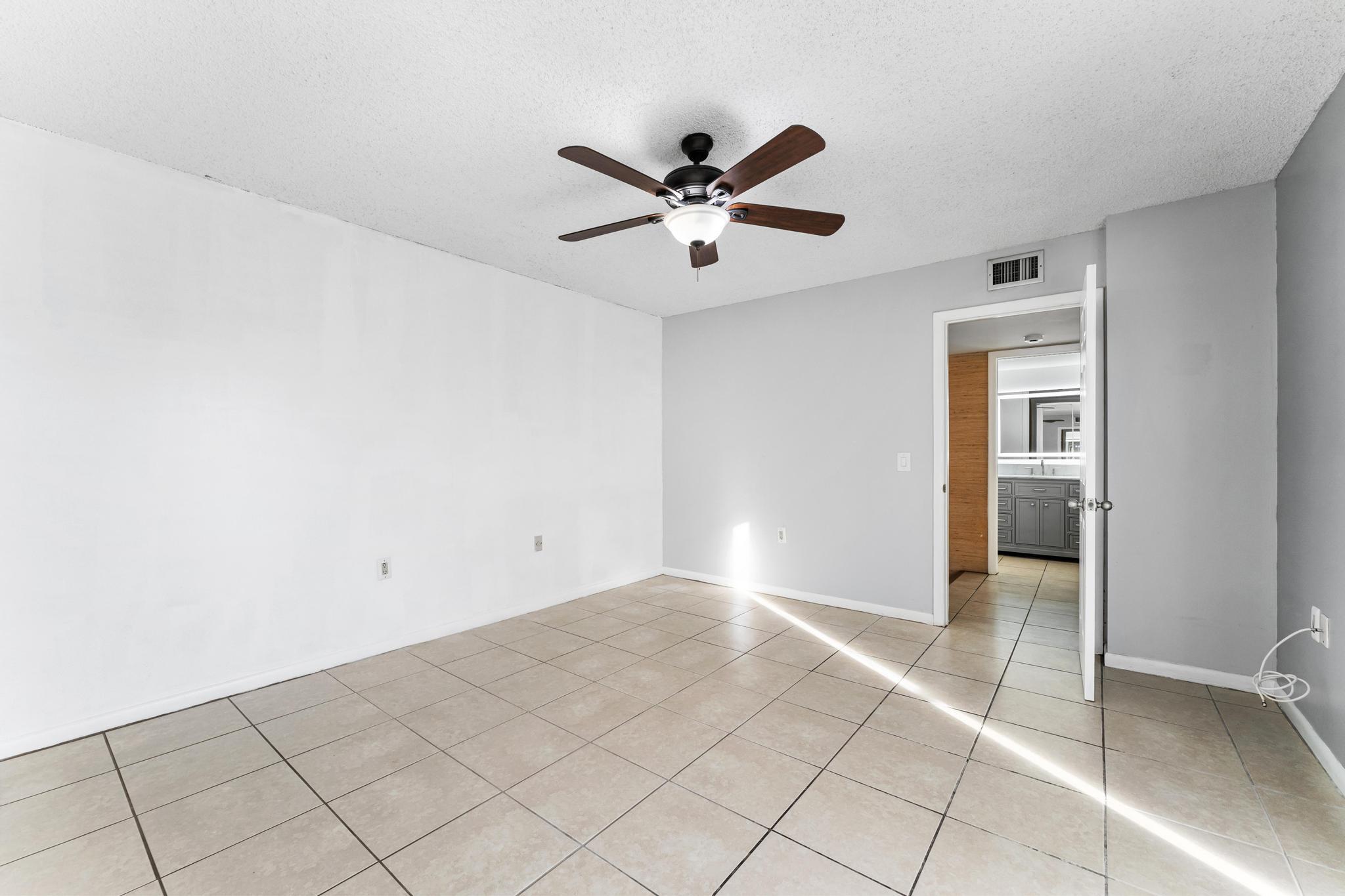 VILLAGE OF SANDALWOOD LAKES 2 - Residential Lease