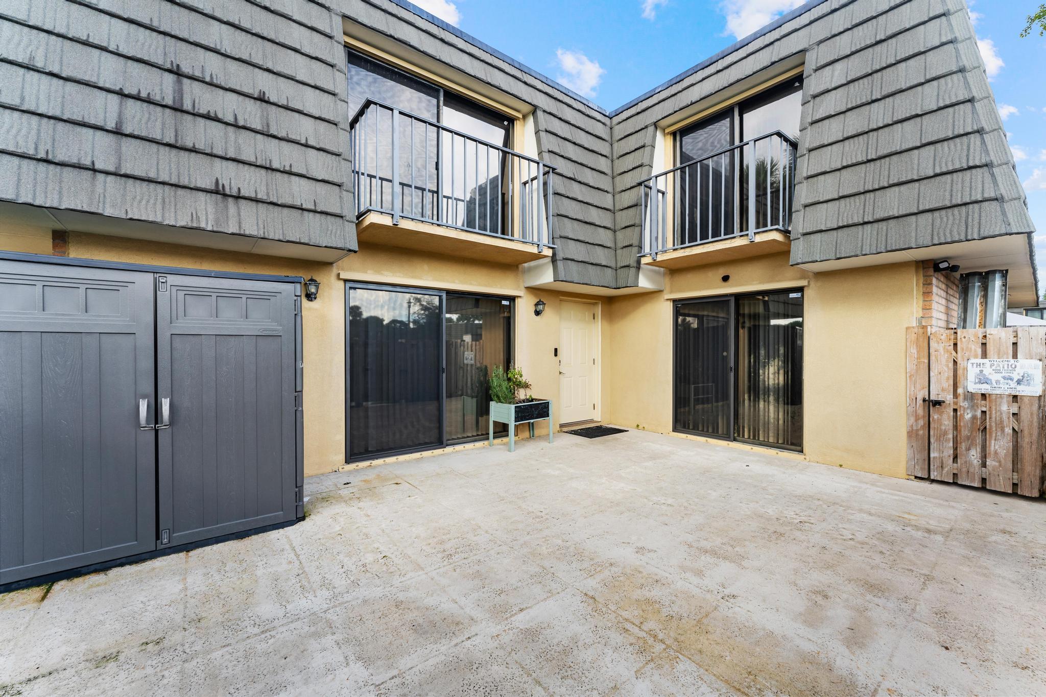 VILLAGE OF SANDALWOOD LAKES 2 - Residential Lease