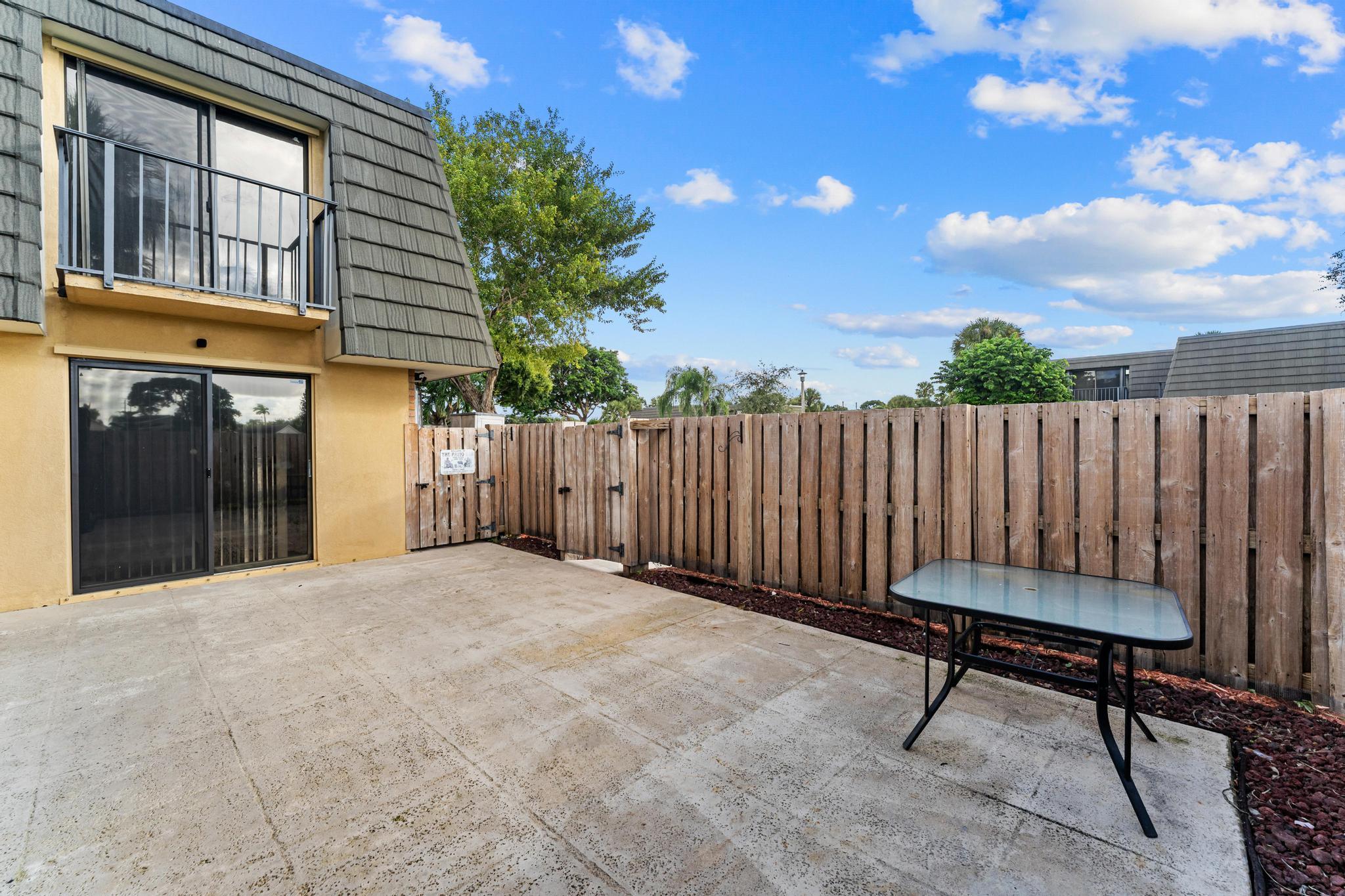 VILLAGE OF SANDALWOOD LAKES 2 - Residential Lease