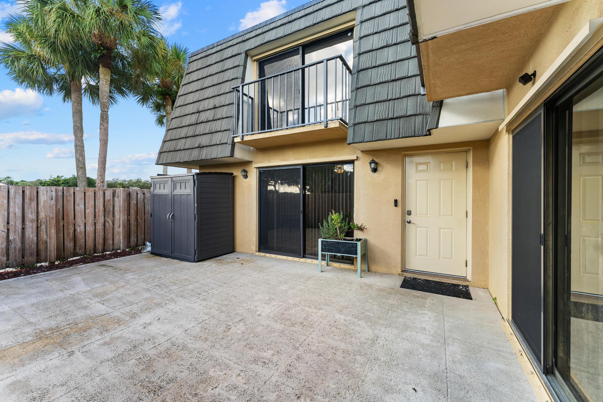 VILLAGE OF SANDALWOOD LAKES 2 - Residential Lease