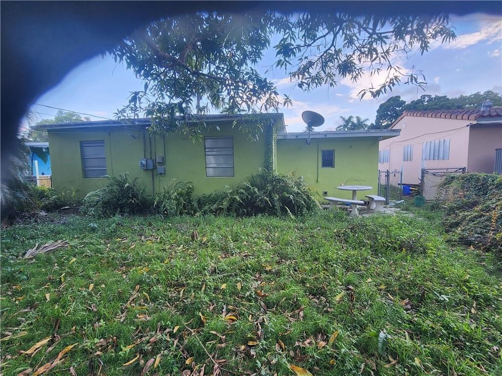 White Acres 19-33 B - Residential