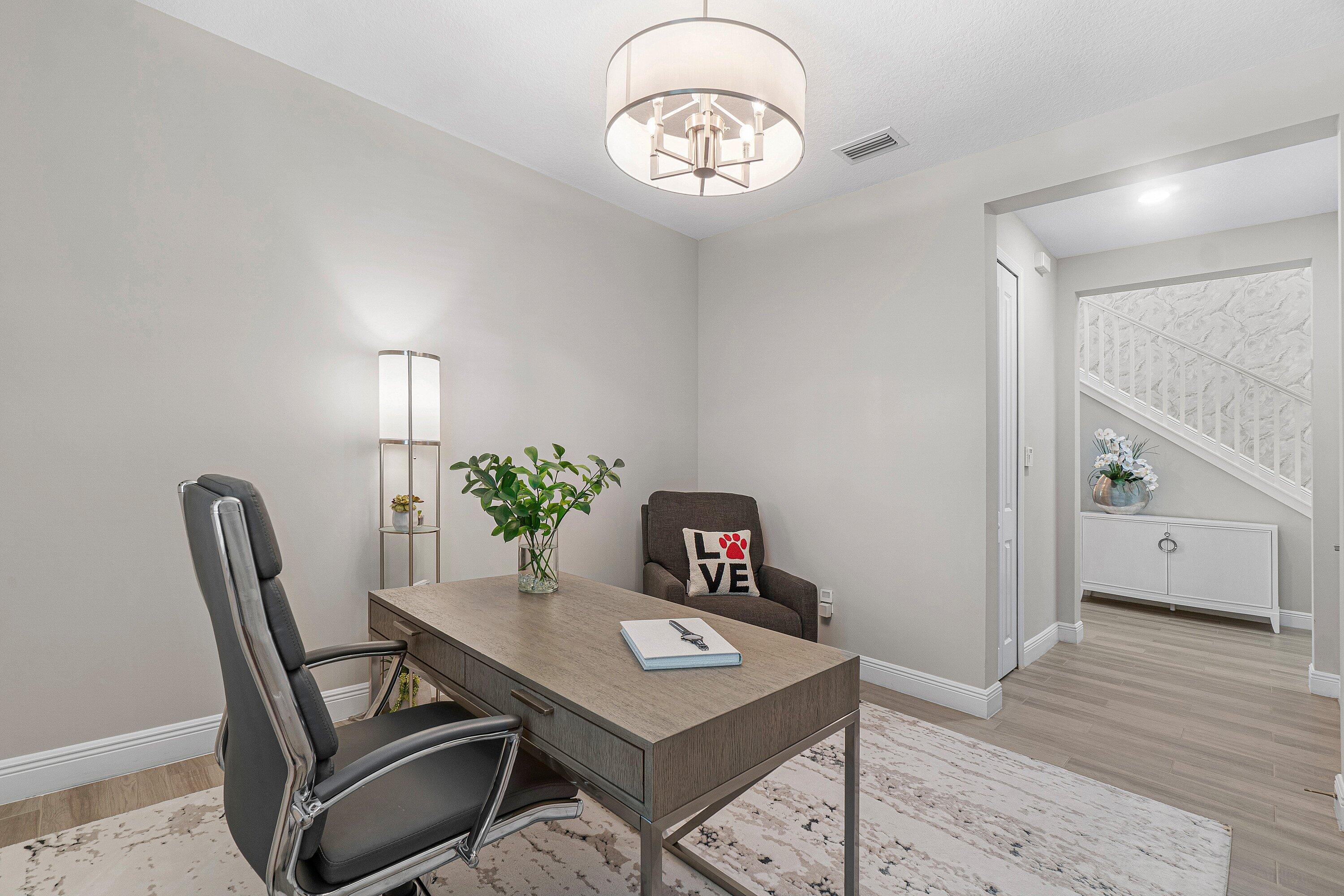 CRYSTAL LAKE 1ST SEC - Residential