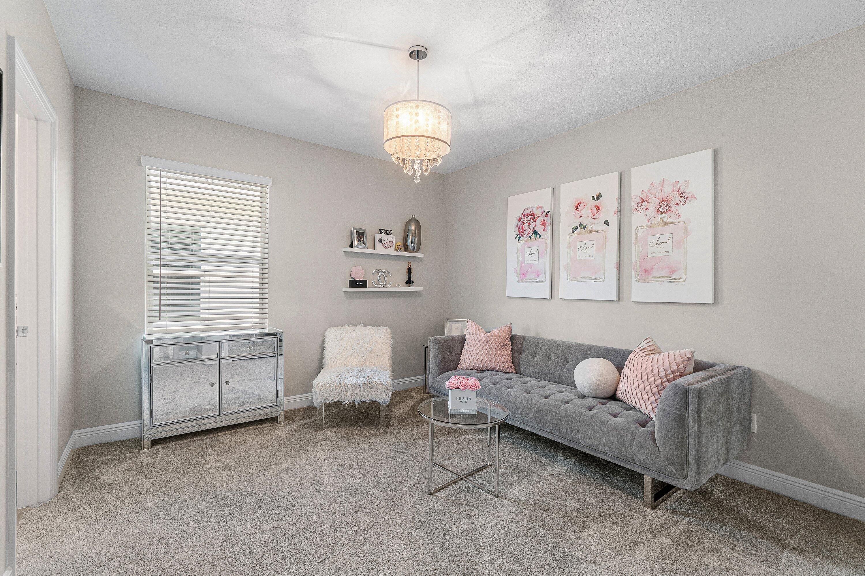 CRYSTAL LAKE 1ST SEC - Residential