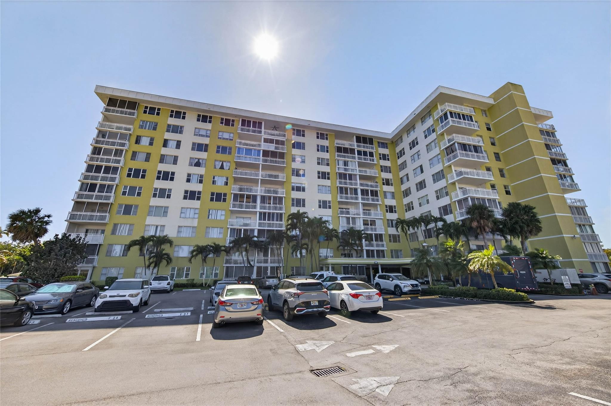 HILLCREST NO.21 - Residential