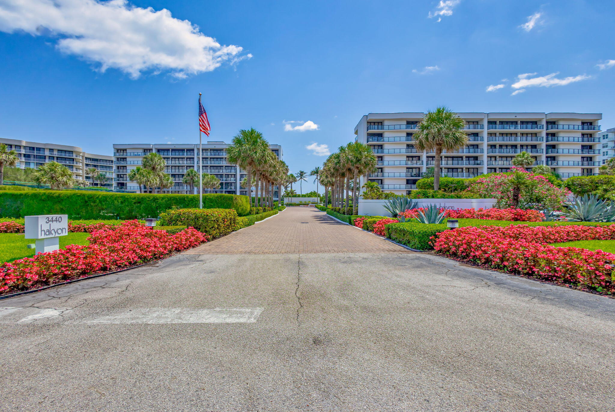 HALCYON OF PALM BEACH - Residential
