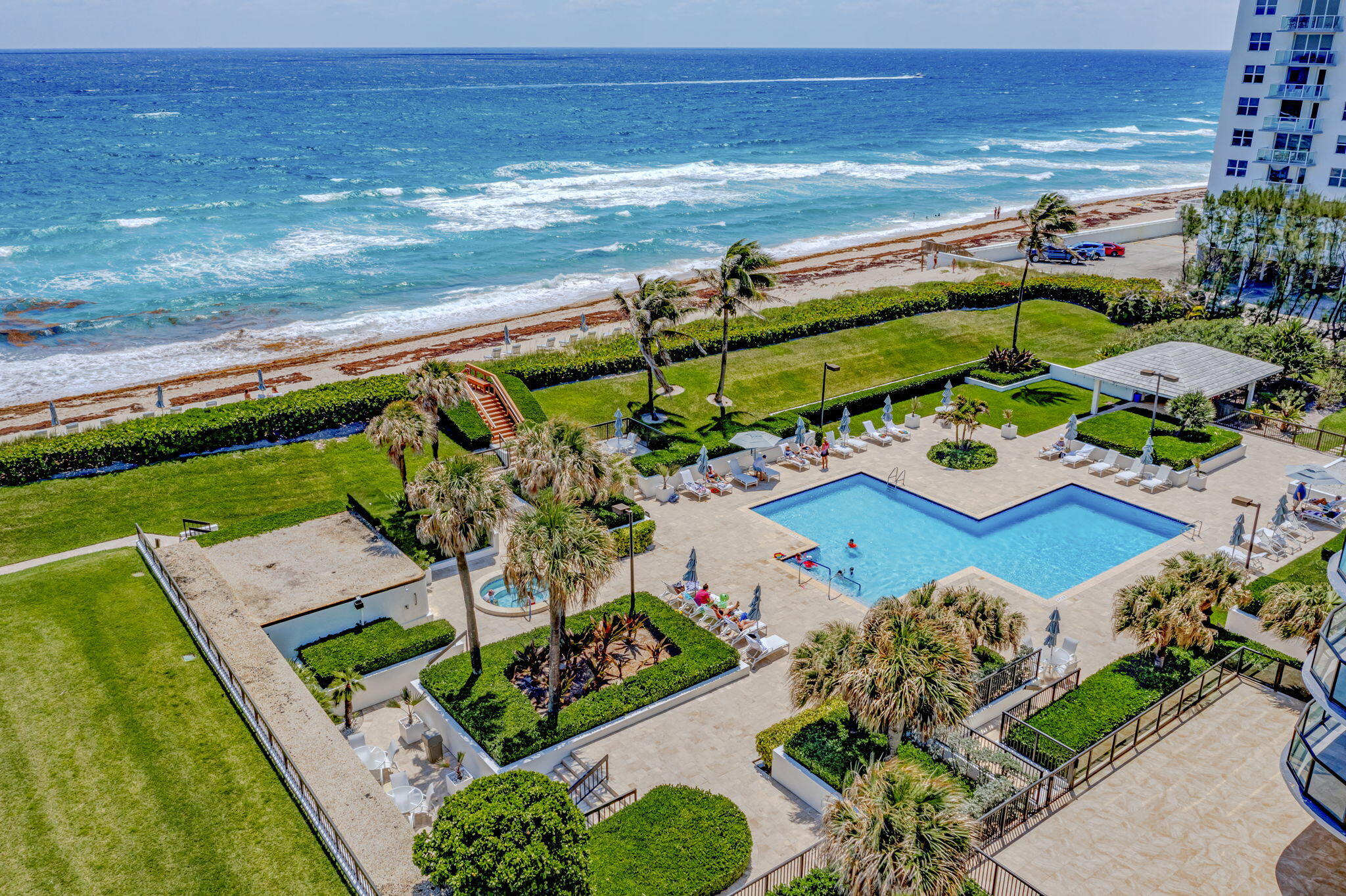 HALCYON OF PALM BEACH - Residential