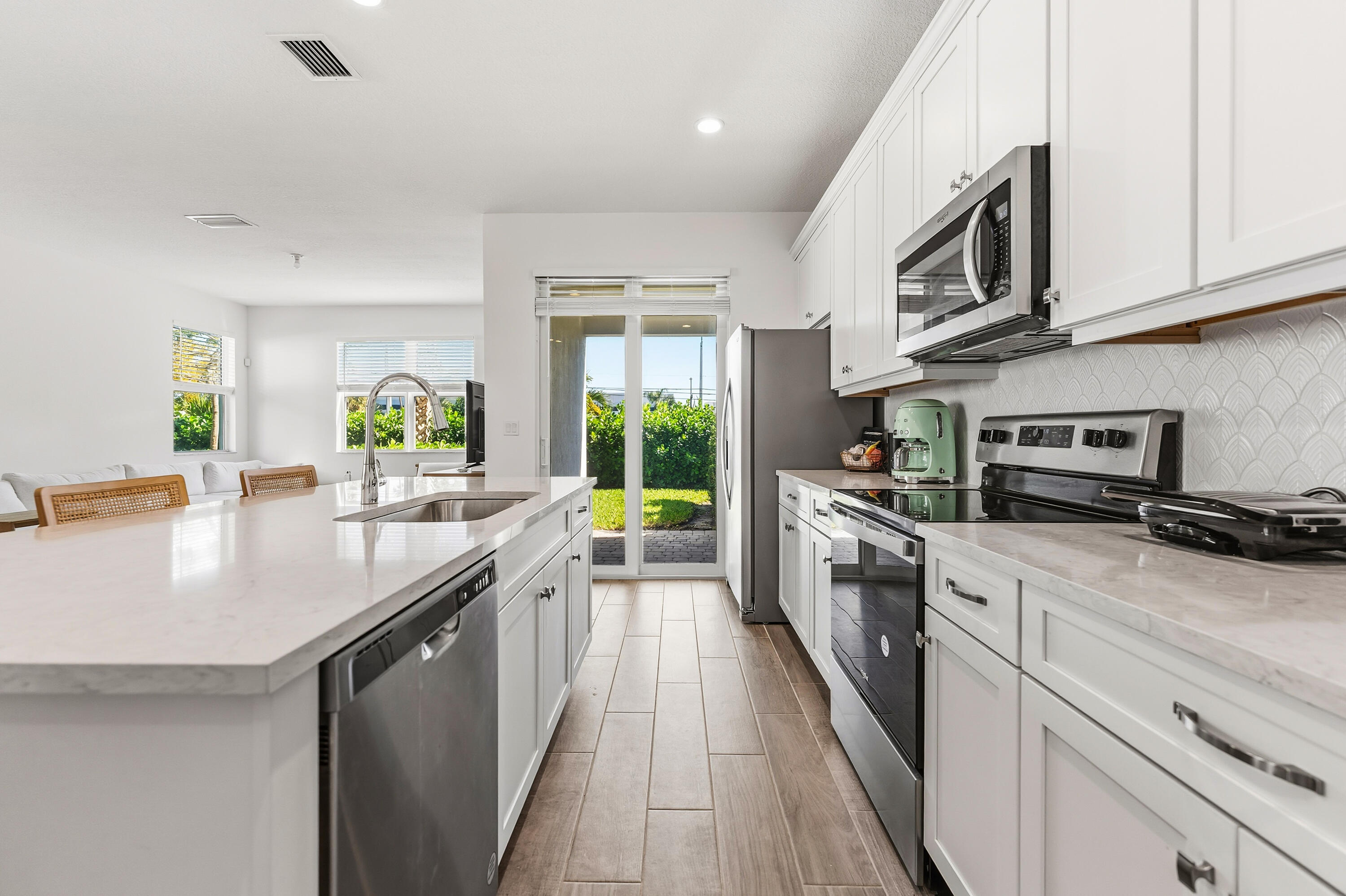 DEERFIELD CROSSING - Residential Lease