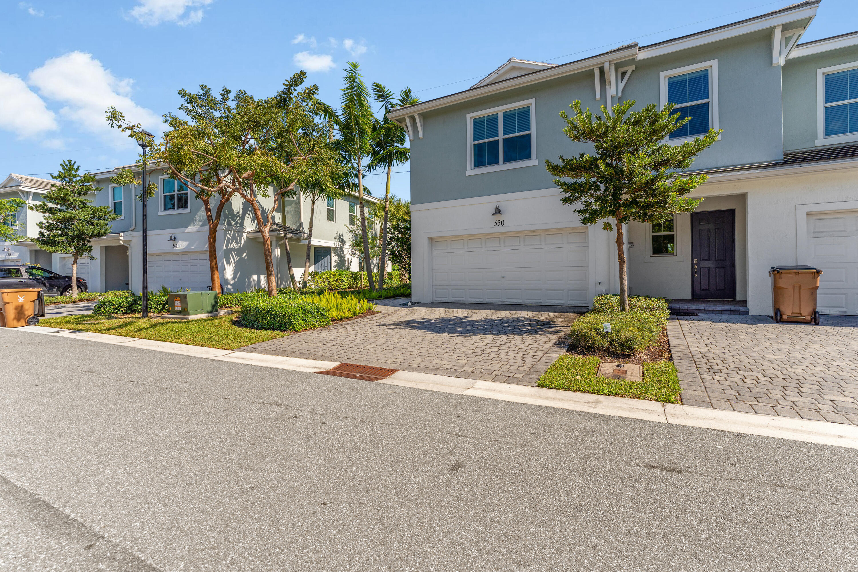 DEERFIELD CROSSING - Residential Lease