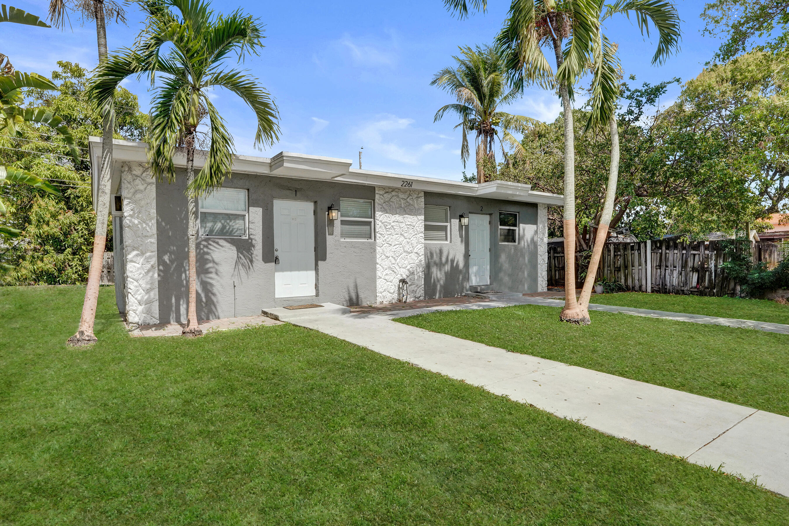 COLLIER CITY - Residential Income