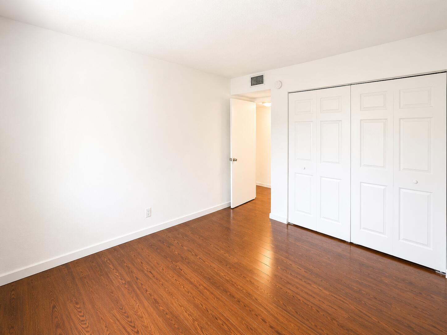 BLUEBERRY HILL I CONDO - Residential Lease