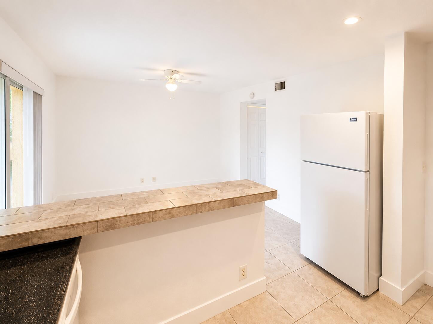 BLUEBERRY HILL I CONDO - Residential Lease