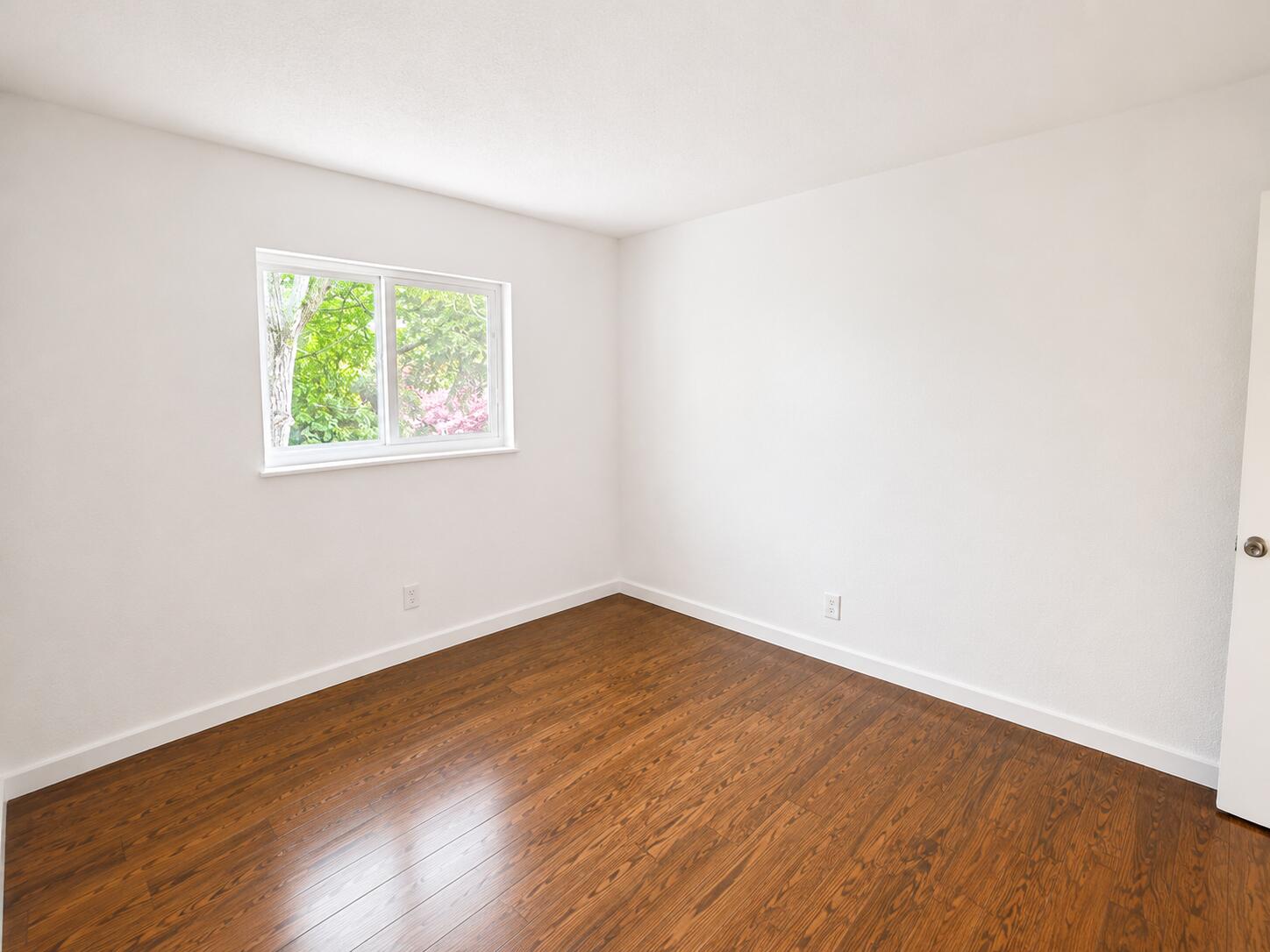 BLUEBERRY HILL I CONDO - Residential Lease
