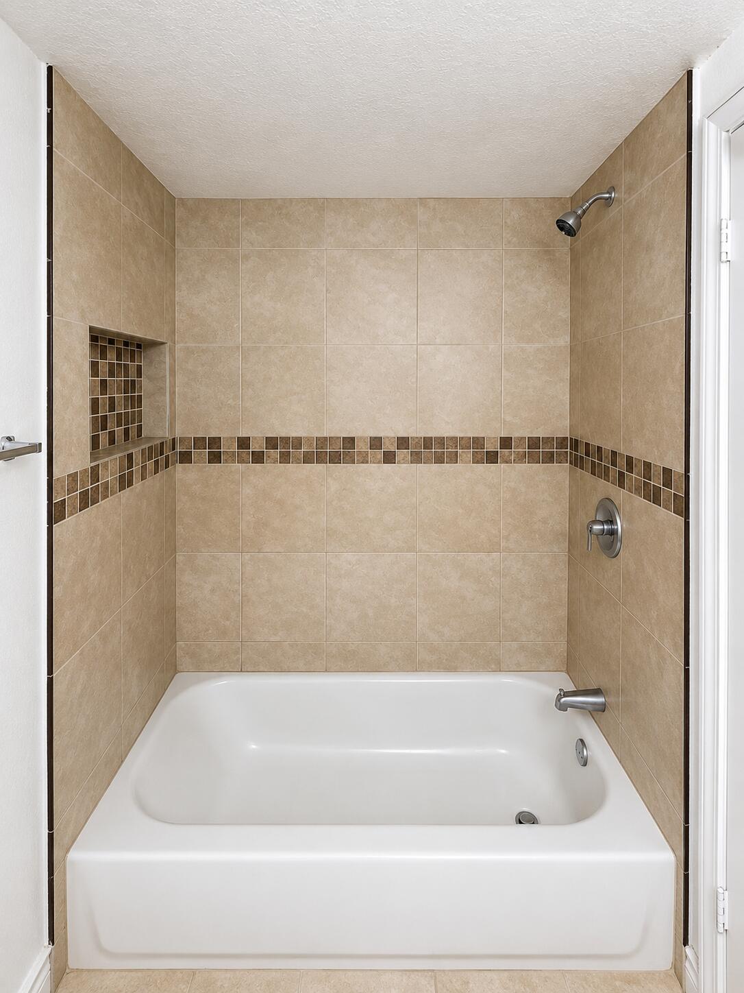 BLUEBERRY HILL I CONDO - Residential Lease