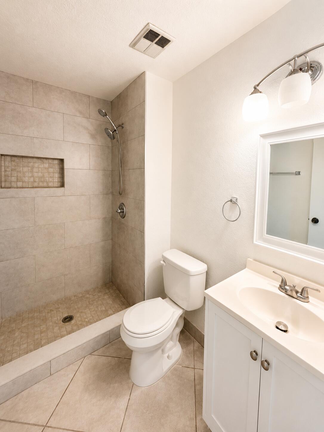 BLUEBERRY HILL I CONDO - Residential Lease