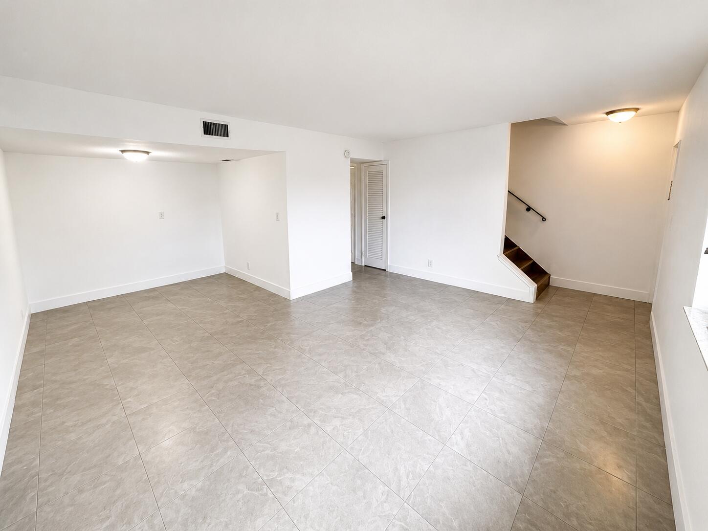 BLUEBERRY HILL I CONDO - Residential Lease