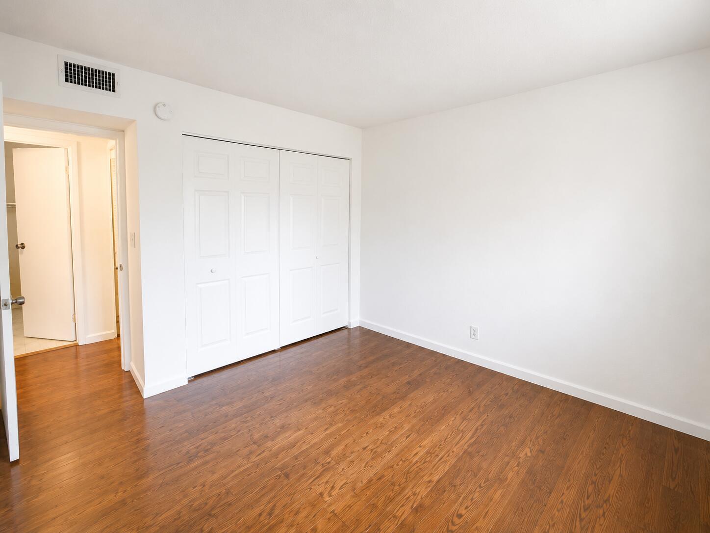 BLUEBERRY HILL I CONDO - Residential Lease