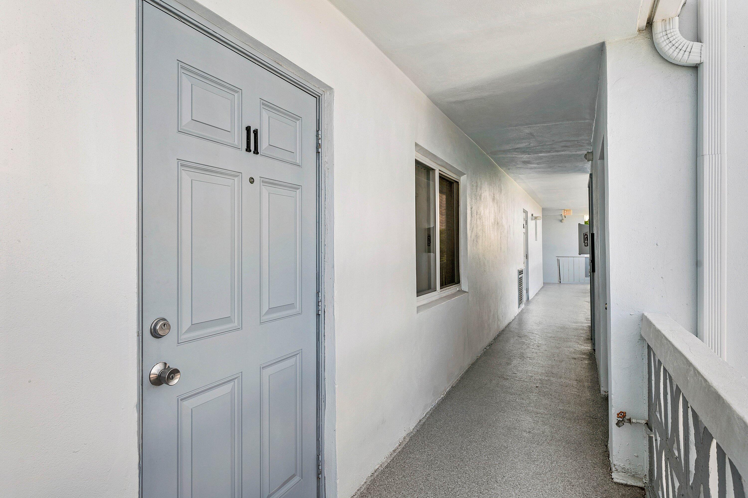 NORTH PALM BEACH VILLAGE - Residential Income
