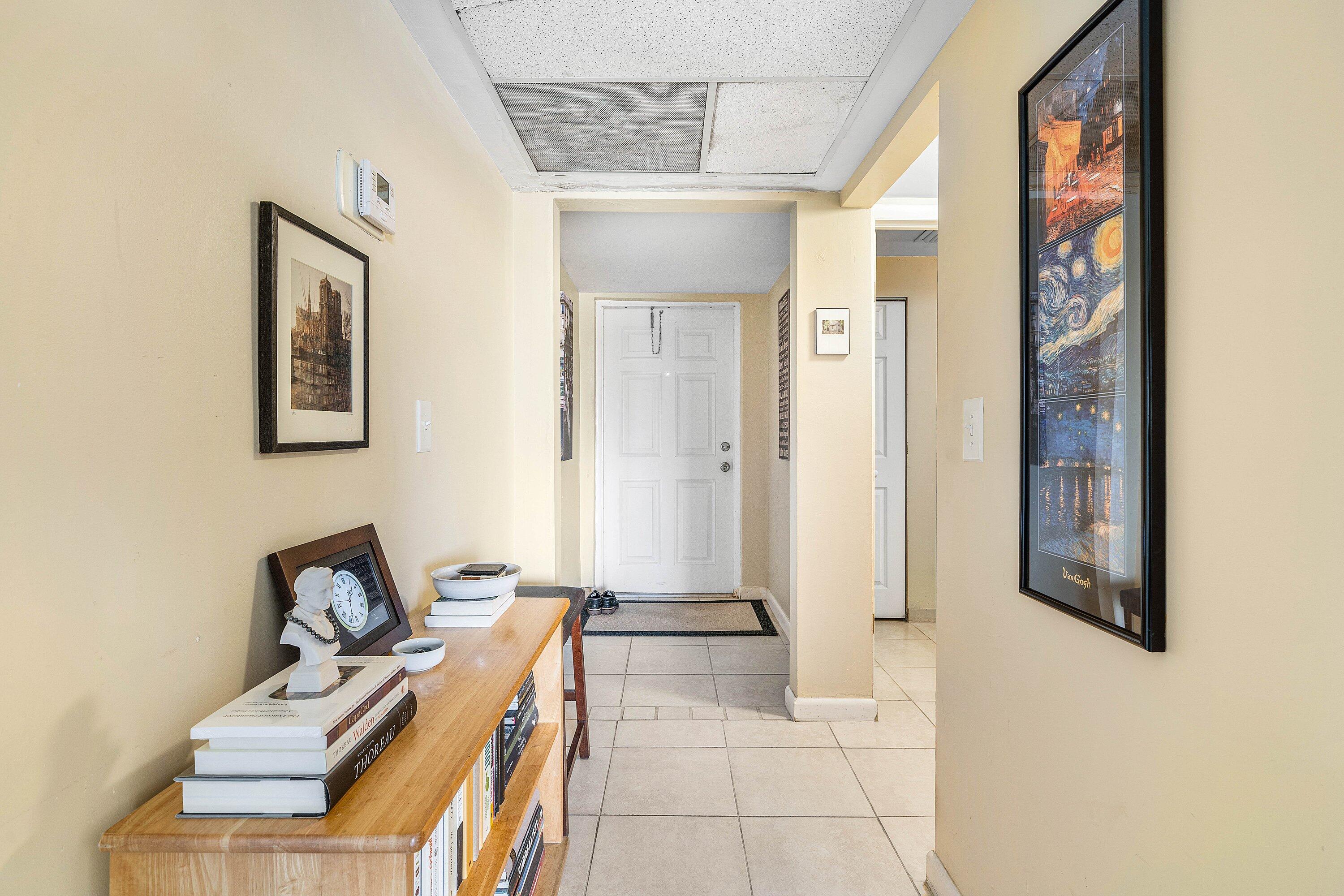 NORTH PALM BEACH VILLAGE - Residential Income