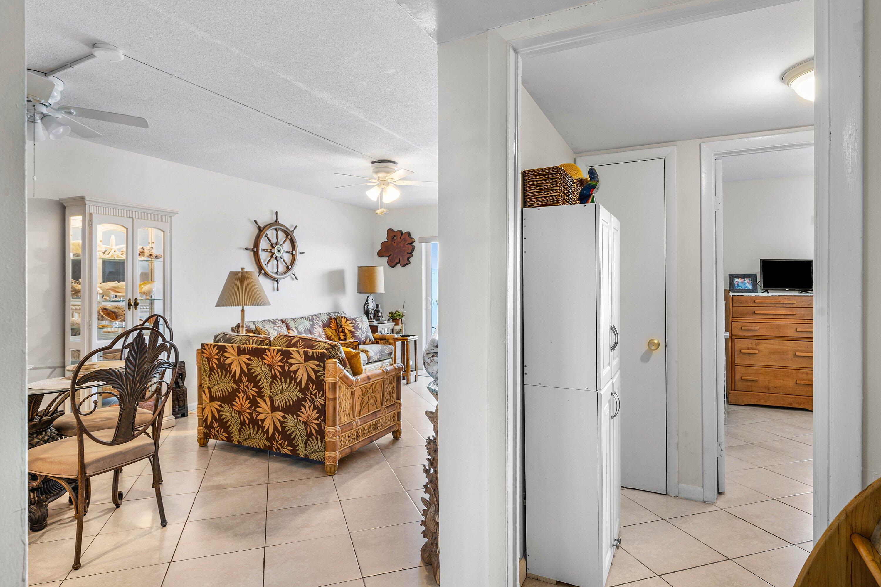 NORTH PALM BEACH VILLAGE - Residential Income