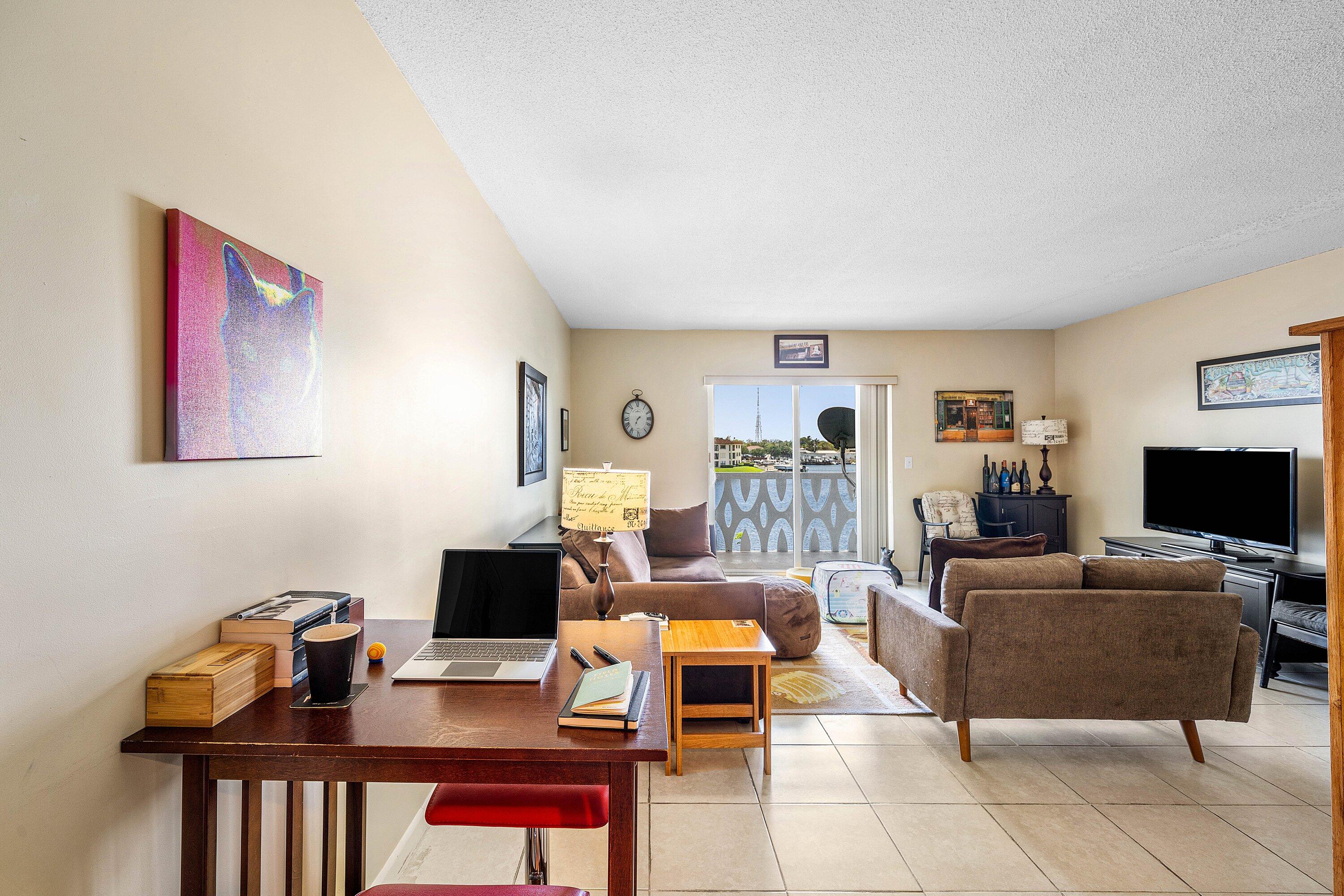 NORTH PALM BEACH VILLAGE - Residential Income