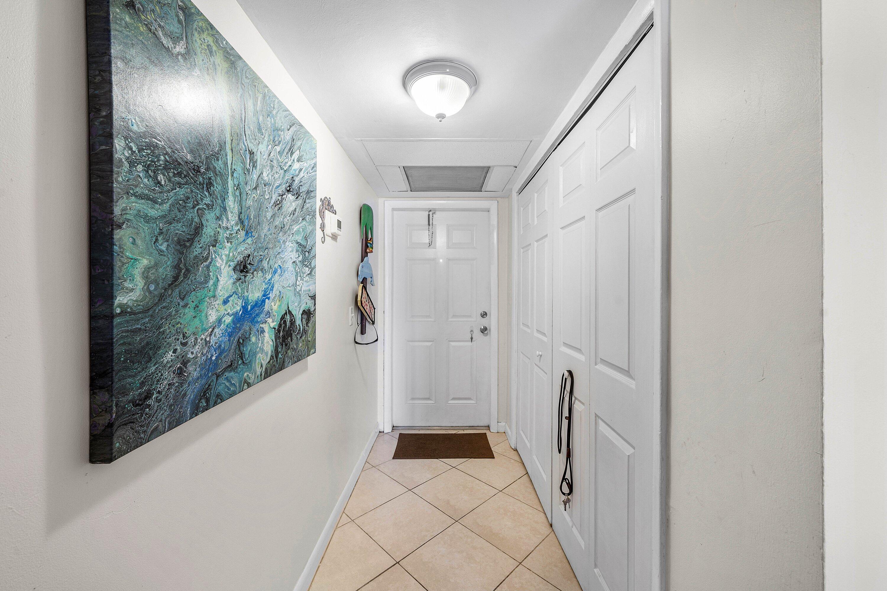 NORTH PALM BEACH VILLAGE - Residential Income