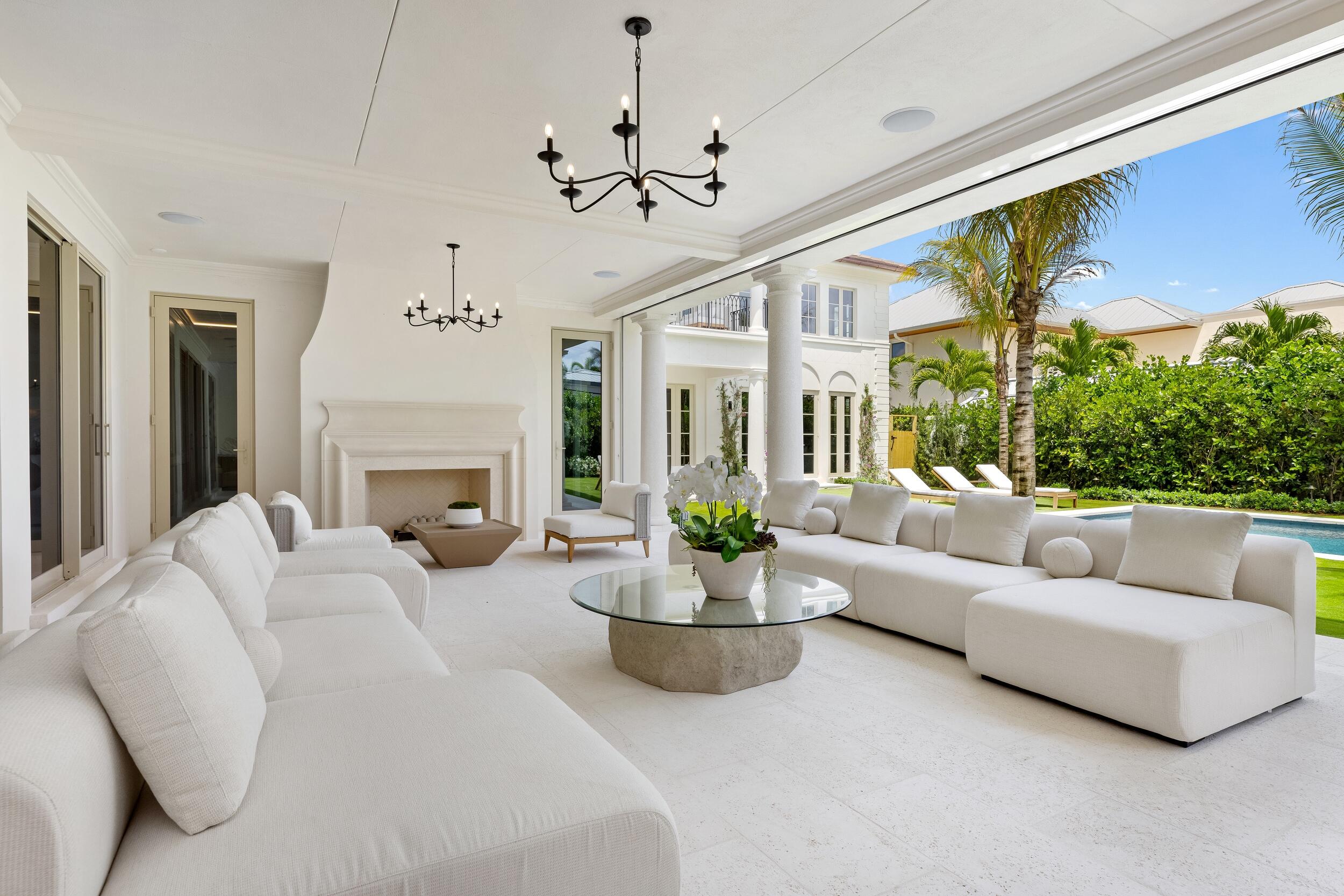 BEACH SHORES - Residential